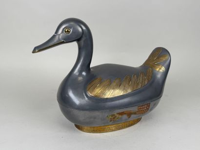 ASIA, 20th century.
Duck.
Large pewter and...