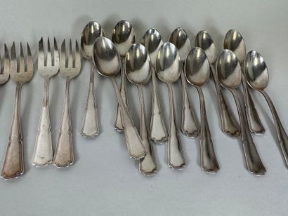 Important silver-plated menagère set, net...