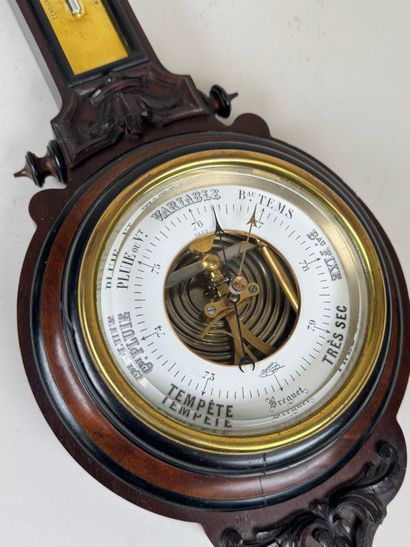 BREGUET.
Barometer-thermometer in molded...