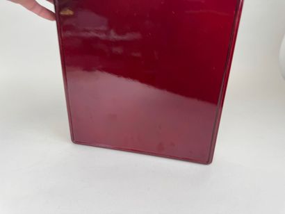 ASIA, 20th century.
Square lacquer box with...