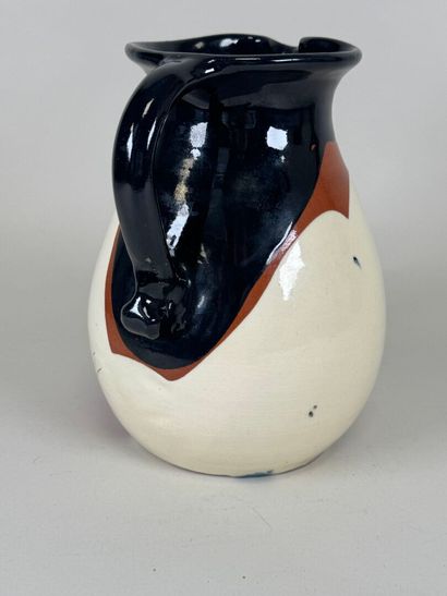 Ignacio BUXO Y GOU (1860-1944)
Ceramic pitcher,...