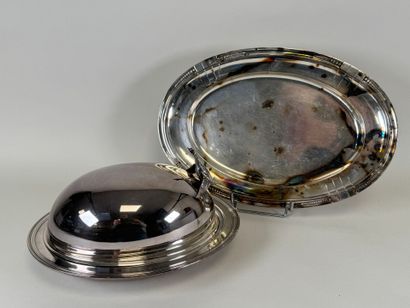 Silver-plated lot including :
- SAINT HILAIRE.
An...