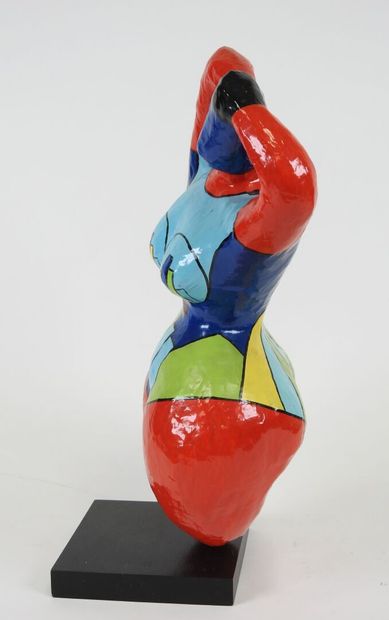 École du XXe.
Femme.
Sujet en papier mâché...
