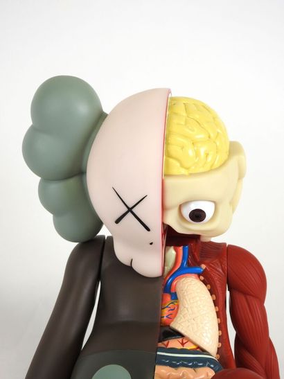 KAWS (Né en 1974).
L'écorché.
Sujet en plastique...
