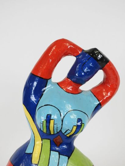 École du XXe.
Femme.
Sujet en papier mâché...