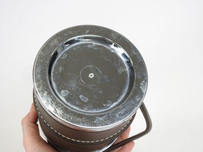 Seau à glaçons circulaire en métal chromé...