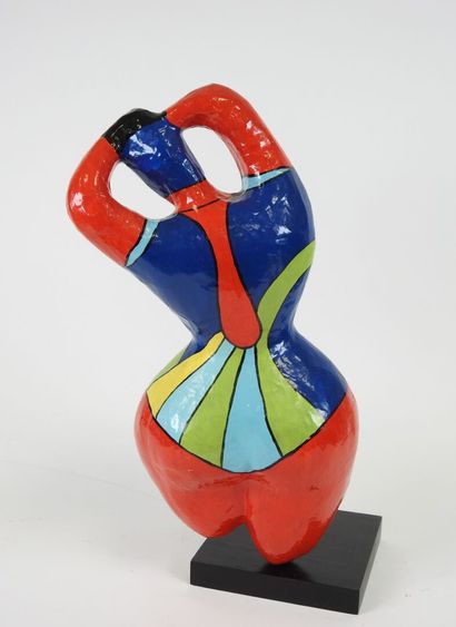 École du XXe.
Femme.
Sujet en papier mâché...