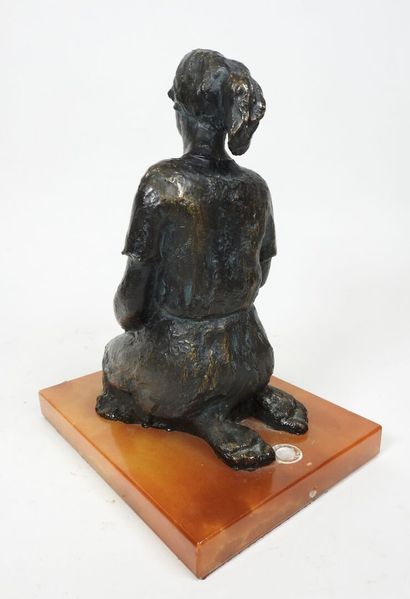 Lluis JORDA (XXème).
Femme à genoux.
Sujet...
