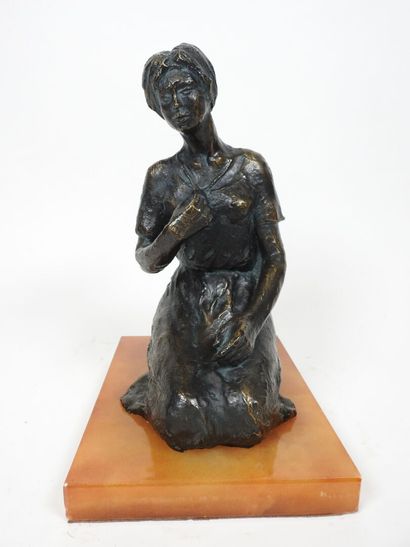 Lluis JORDA (XXème).
Femme à genoux.
Sujet...