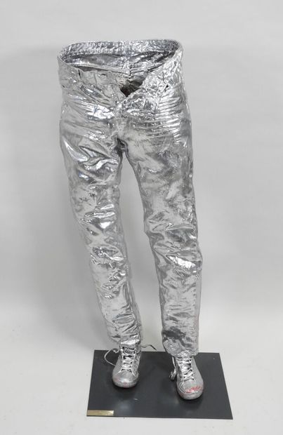 Emilio MORTINI (1972).
Le Jean.
Vêtement...