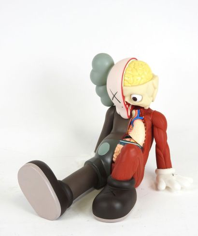 KAWS (Né en 1974).
L'écorché.
Sujet en plastique...