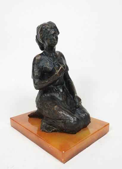 Lluis JORDA (XXème).
Femme à genoux.
Sujet...