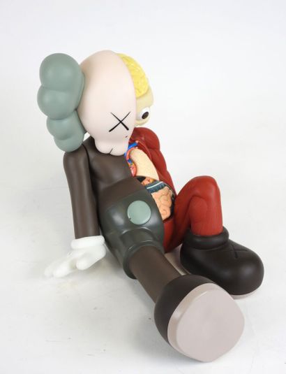 KAWS (Né en 1974).
L'écorché.
Sujet en plastique...