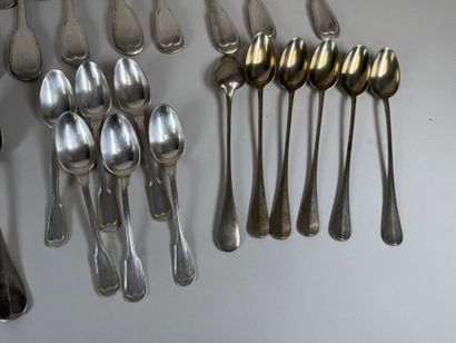 Partie de ménagère en métal argenté, modèle...