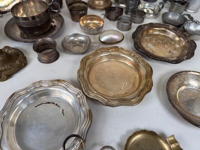 Important silver-plated lot including plate,...
