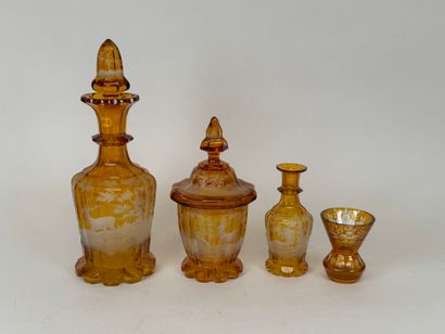 BOHEME.
Carafe, sucrier couvert, petit carafon...
