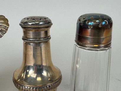 Lot de métal argenté et verre comprenant...