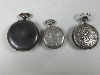 Lot de trois montres de gousset dont une...