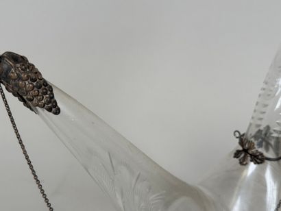 Porron decanter in cut glass or crystal decorated...