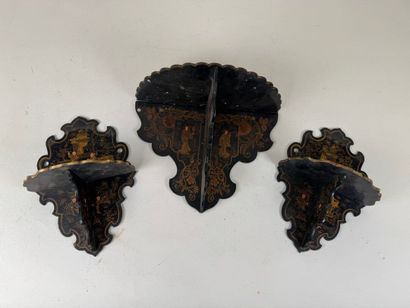 Three small wall shelves in papier-mâché...