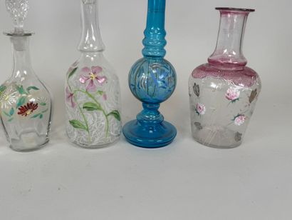 Six carafons ou carafes certaines partiellement...