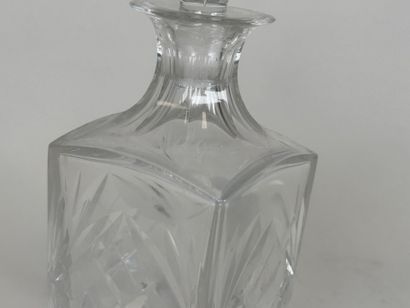 SAINT LOUIS. Cut-crystal whisky or liqueur...