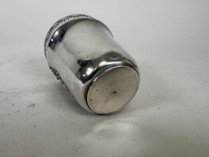 Minerve hallmarked silver tumbler decorated...