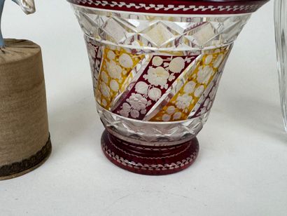 Lot comprising: - DAUM France, small crystal...