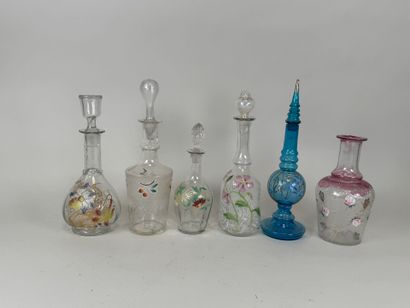 Six carafons ou carafes certaines partiellement...