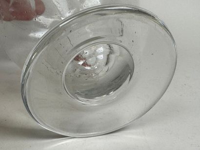 SAINT LOUIS.
Vase balustre en cristal moulé...