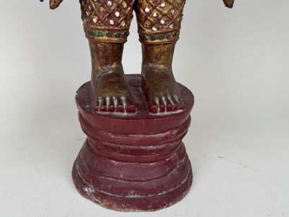 ASIE, XXe.
Grande statue en bois sculpté,...
