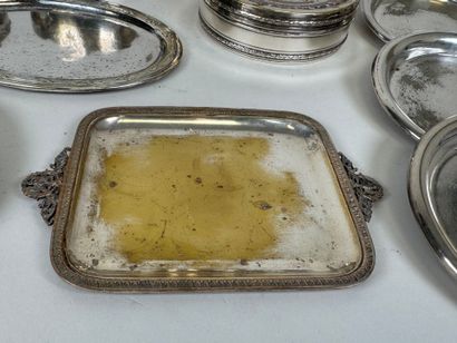 Small silver-plated lot including: Circular...