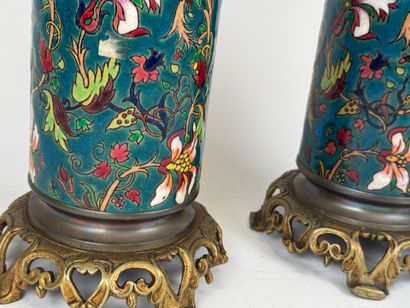 Maison BESNARD à Tours.
Paire de lampes à...