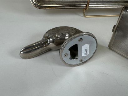 Silver-plated metal lot including :
- a glass...