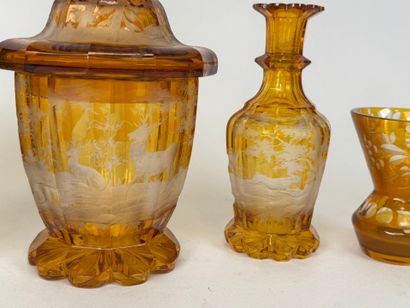 BOHEME.
Carafe, sucrier couvert, petit carafon...