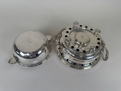 CHRISTOFLE.
Chauffe-plat en métal argenté...