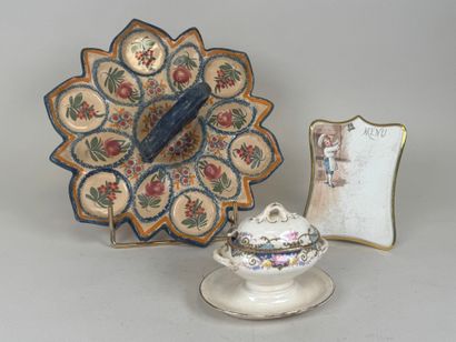 Lot comprising: - HENRIOT QUIMPER: polychrome...
