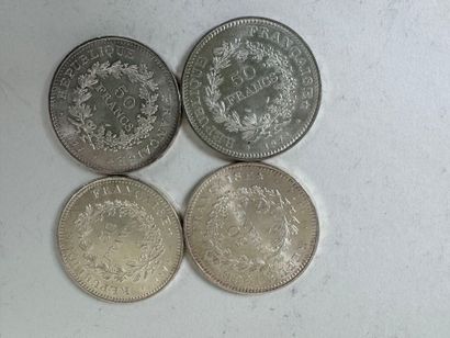 Lot of 4 silver coins of 50 Francs Hercules.
Weight...