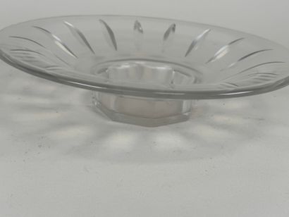 BACCARAT. 
Coupe circulaire sur talon octogonal...