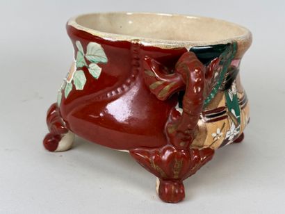 ASIA, 20th C. Small polychrome and enameled...