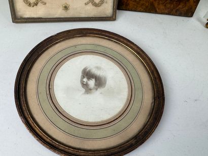 Ensemble de 5 cadres porte-photos en bois,...