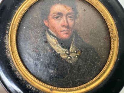School, 19th century.
Portrait of a man.
Circular...