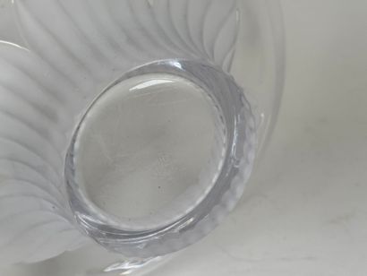 VANNES.
Circular bowl on heel in crystal...