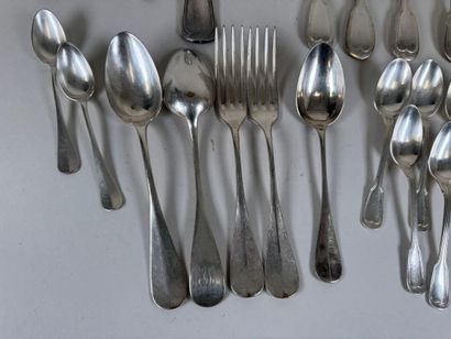 Partie de ménagère en métal argenté, modèle...