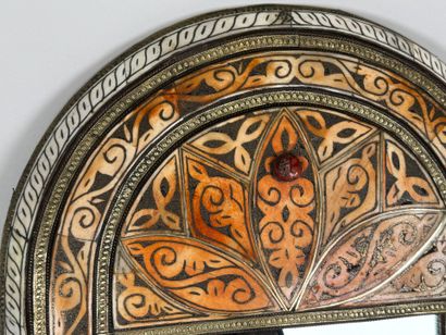 Copper alloy mirror with repoussé decoration...