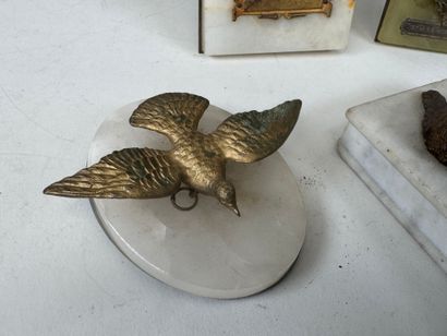 Bronze desk paperweight with sheep design,...