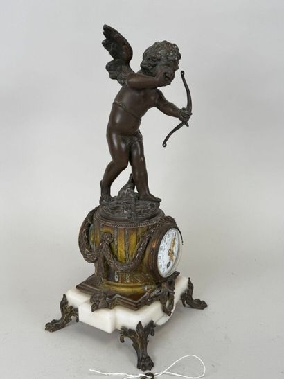 École, XIXe.
Amour.
Petite pendule en régule...