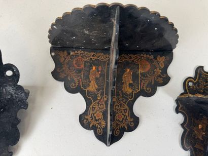 Three small wall shelves in papier-mâché...