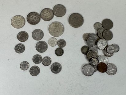 Lot of 18 Swiss coins, mainly silver.
A small...