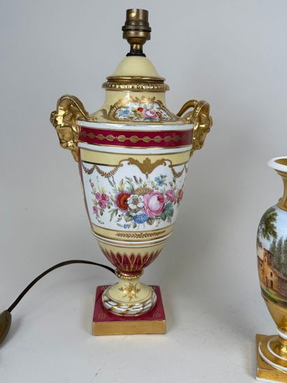 Porcelaine de Paris, fin XIXe - début XXe....